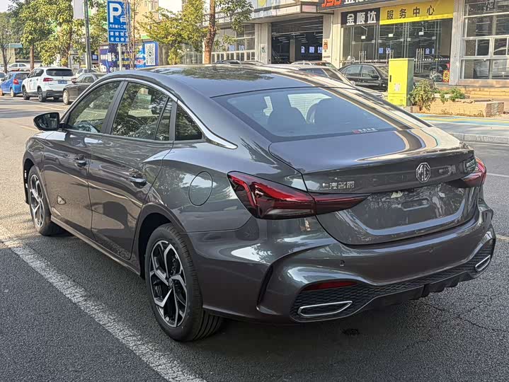 MG Motor 5 2025 2025款 300TGI 全球旗舰版