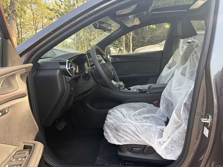 MG Motor 5 2025 2025款 300TGI 全球旗舰版