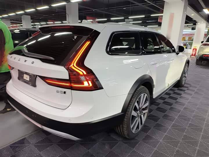 Volvo V90 2021 2021款 Cross Country B5 AWD 智尊版
