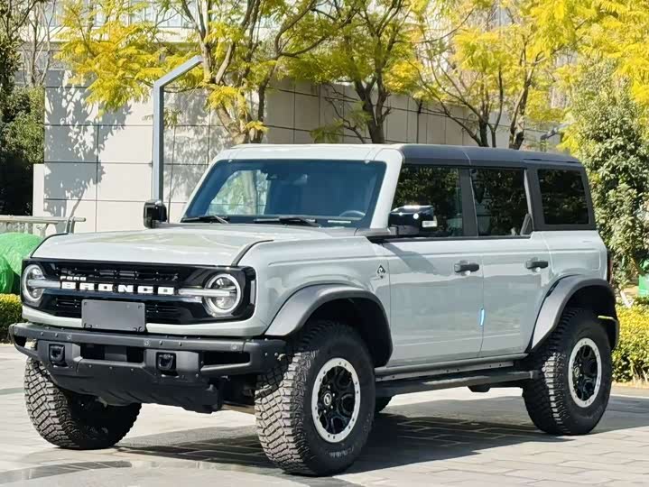 Ford Bronco 2024 2024款 2.3T 长滩大脚越野版