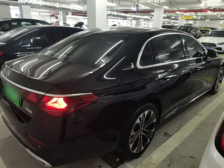 Mercedes-Benz E-Class Hybrid 2024 2024款 E 350 e L 插电式混合动力轿车
