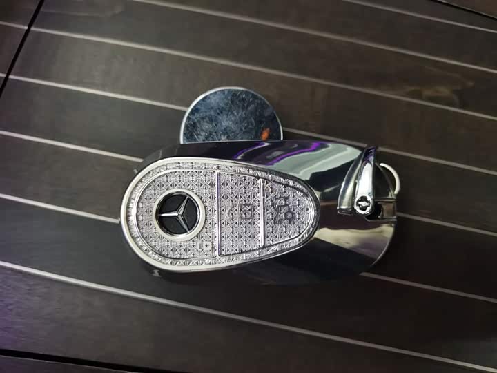 Mercedes-Benz E-Class Hybrid 2024 2024款 E 350 e L 插电式混合动力轿车