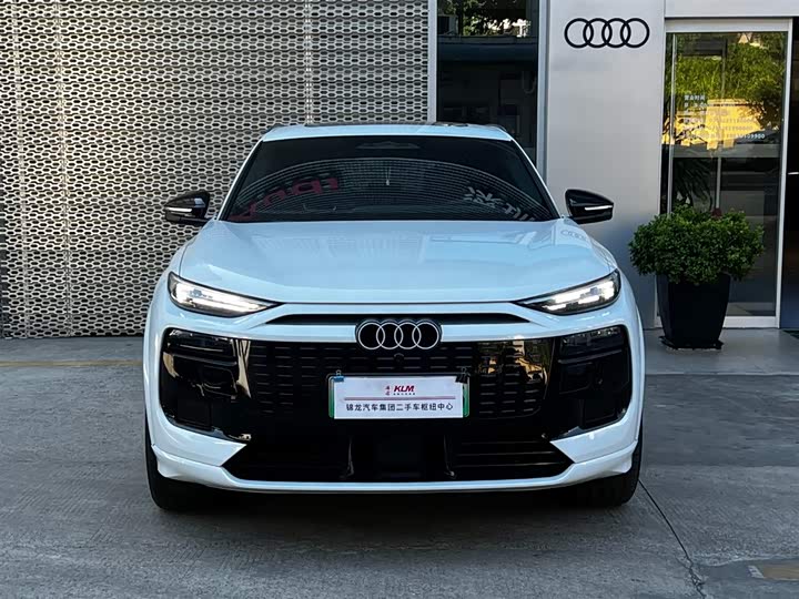 Audi Q6L e-tron 2026 2026款 首发领航版