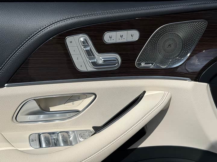 Mercedes-Benz GLS-Class 2024 2024款 GLS 450 4MATIC 时尚型