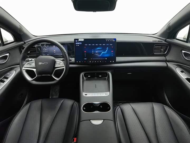 2025 BYD Sea Lion 06 Hybrid/EV