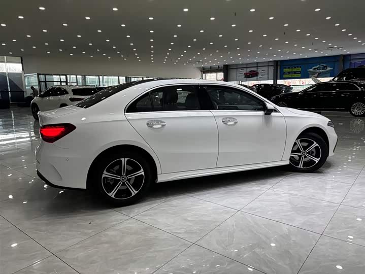 Mercedes-Benz A-Class 2024 2024款 A 200 L 时尚型