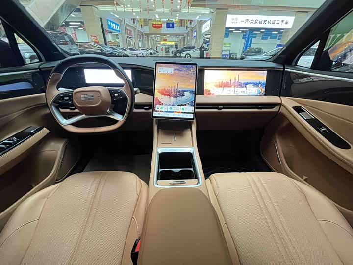 Geely Galaxy L7 2025 2025款 EM-i 115km 探索+版