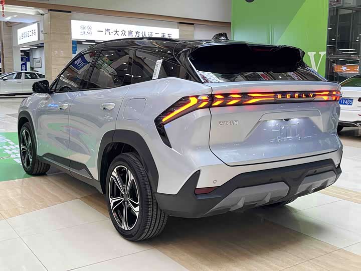 Geely Galaxy L7 2025 2025款 EM-i 115km 探索+版