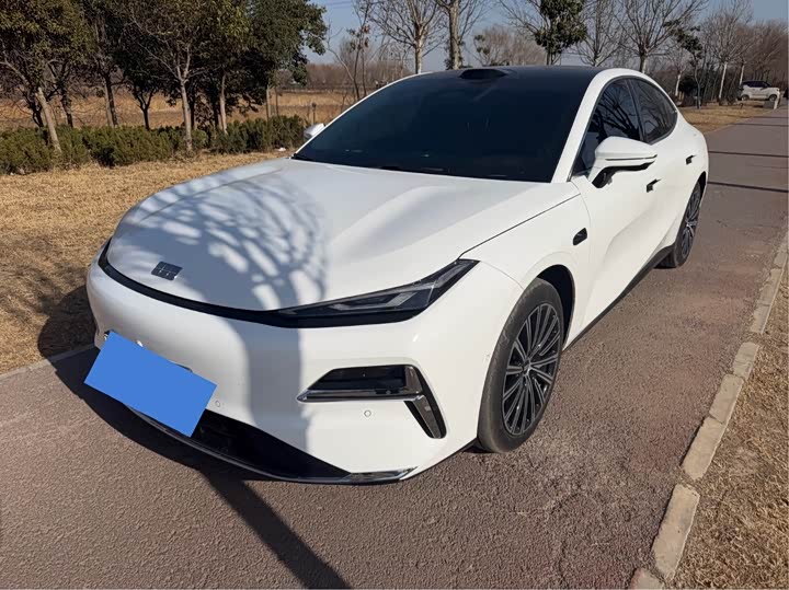 Geely Galaxy Starshine 8 EM-i 2025 2025款 130km EM-P 探索版