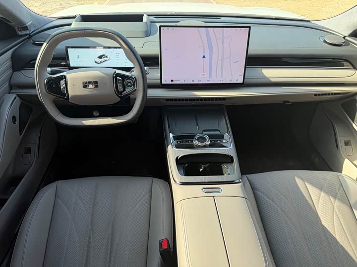 Geely Galaxy Starshine 8 EM-i 2025 2025款 130km EM-P 探索版