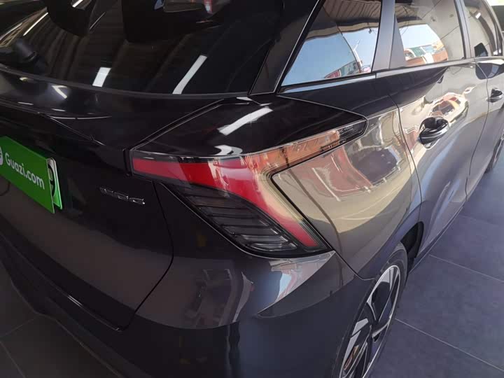 MG Motor 4 EV 2023 2023款 415km 出海冠军版