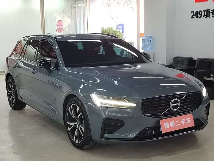 Volvo V60 2022 2022款 B5 智远运动版