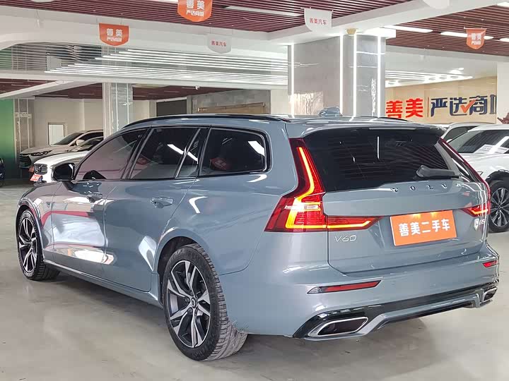 Volvo V60 2022 2022款 B5 智远运动版