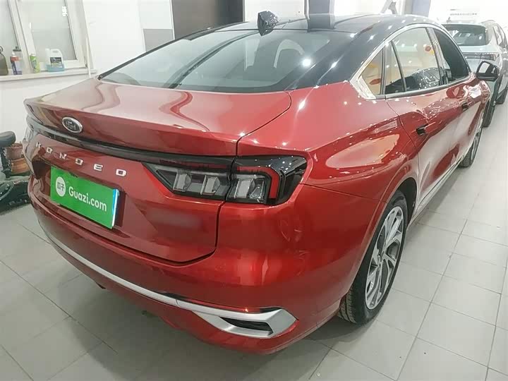 Ford Mondeo 2025 2025款 2.0T EcoBoost 至尊型