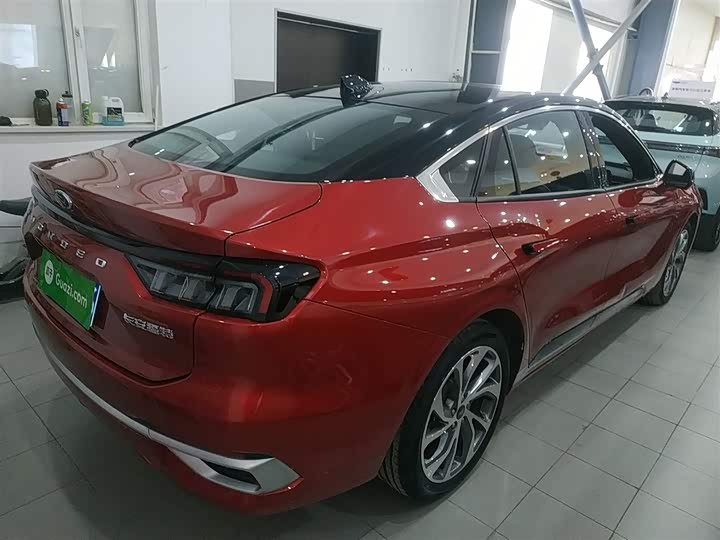 Ford Mondeo 2025 2025款 2.0T EcoBoost 至尊型