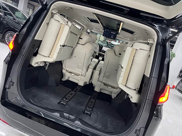 Lexus LM 2025 2025款 500h 六座尊崇版