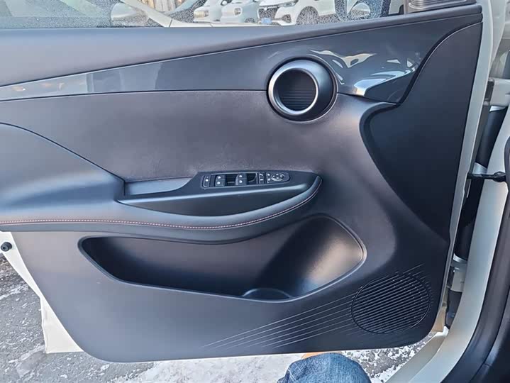 BYD E2 2023 2023款 豪华型