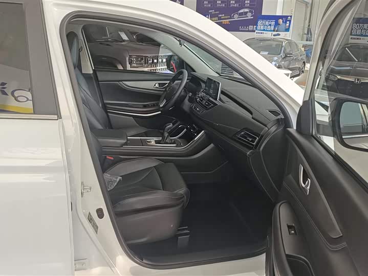 Changan CS75 2024 2024款 畅享版 1.5T 手动精英型