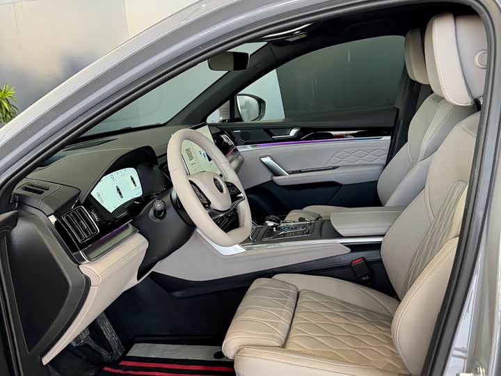 2025 BYD Tang Hybrid/EV