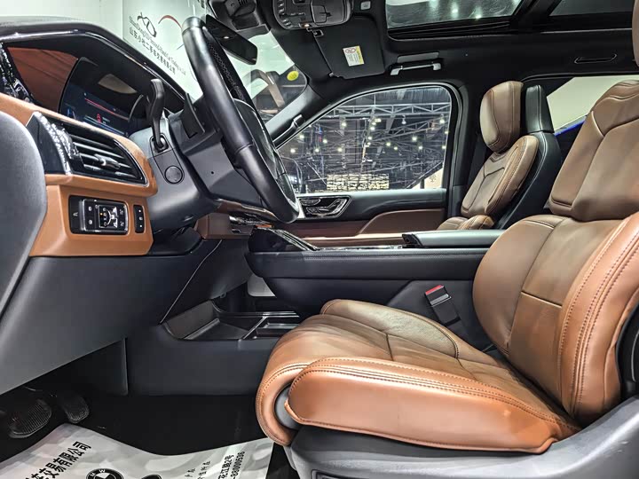 Lincoln Navigator 2022 2022款 3.5T 尊耀版