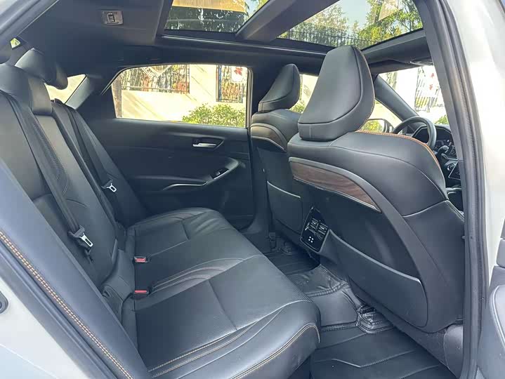 Toyota Avalon 2024 2024款 双擎 2.0L 豪华版