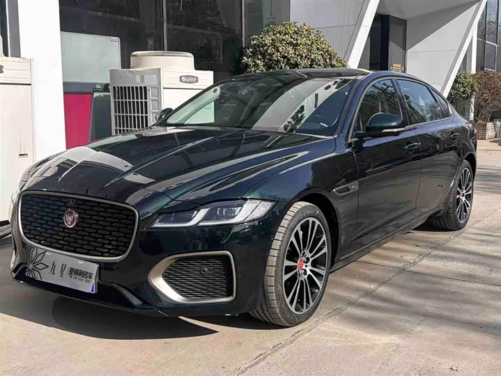 Jaguar XF L 2024 2024款 2.0T P250 两驱尊享豪华版