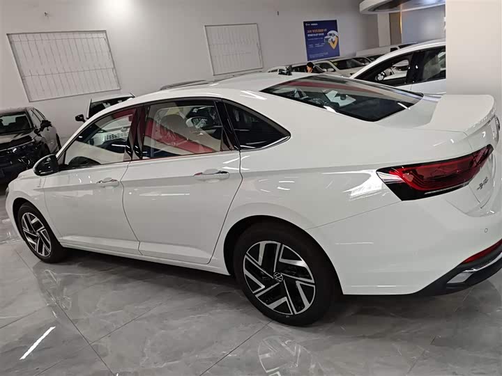 Volkswagen Sagitar L 2026 2026款 3000万辆甄选款 300TSI DSG 超越版