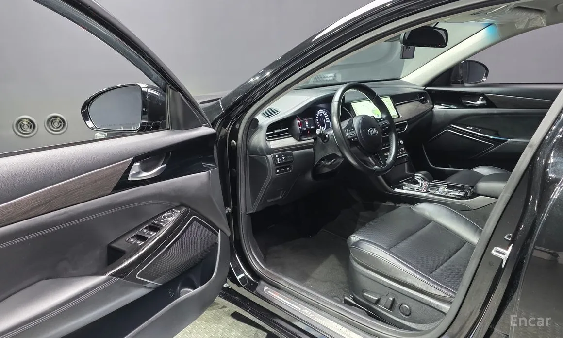 Kia K7 2019 3.0 LPI Trendy(Rented Car)