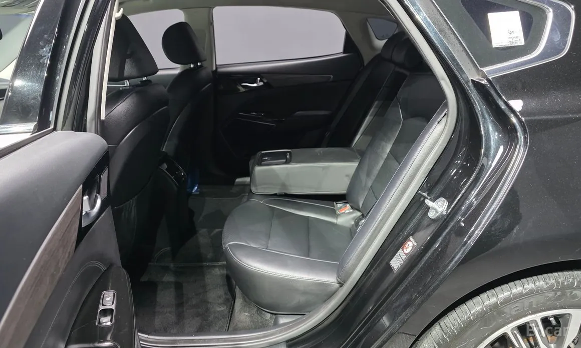 Kia K7 2019 3.0 LPI Trendy(Rented Car)