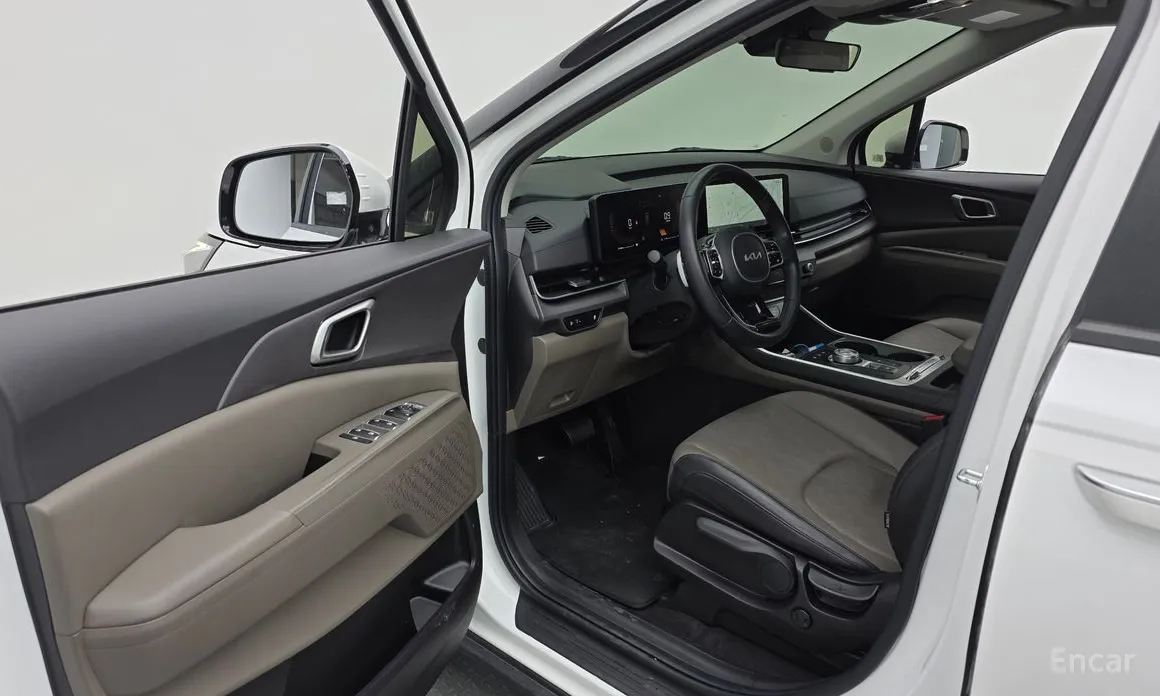 Kia Carnival 2023 9-Seater Prestige