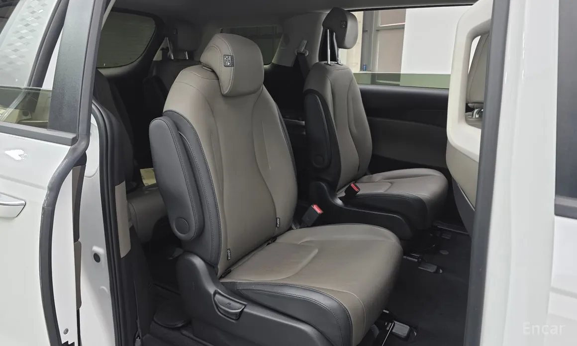 Kia Carnival 2023 9-Seater Prestige