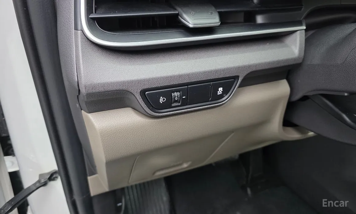 Kia Carnival 2023 9-Seater Prestige