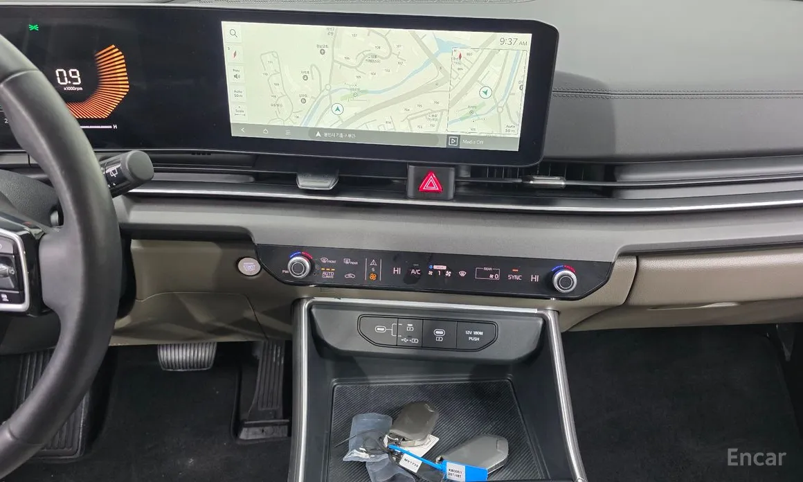 Kia Carnival 2023 9-Seater Prestige