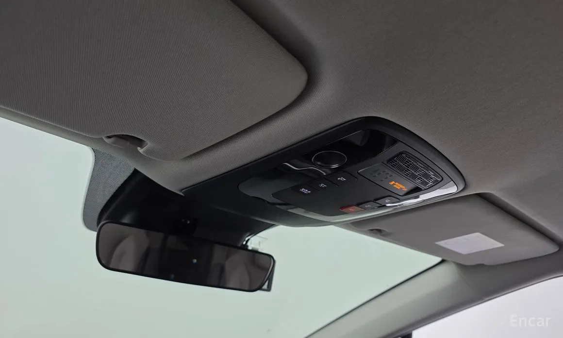 Kia Carnival 2023 9-Seater Prestige