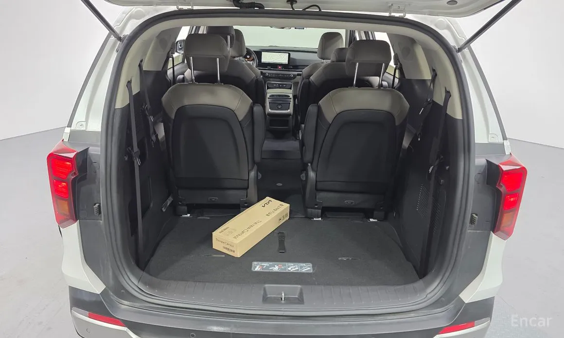 Kia Carnival 2023 9-Seater Prestige