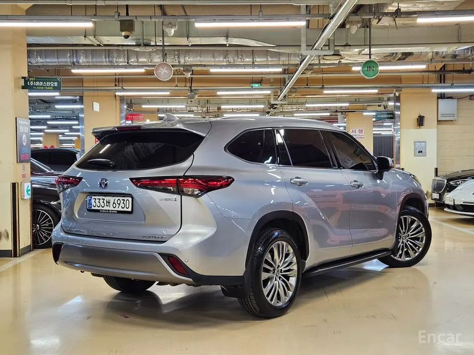 Toyota Highlander 2023 2.5 4WD Platimum