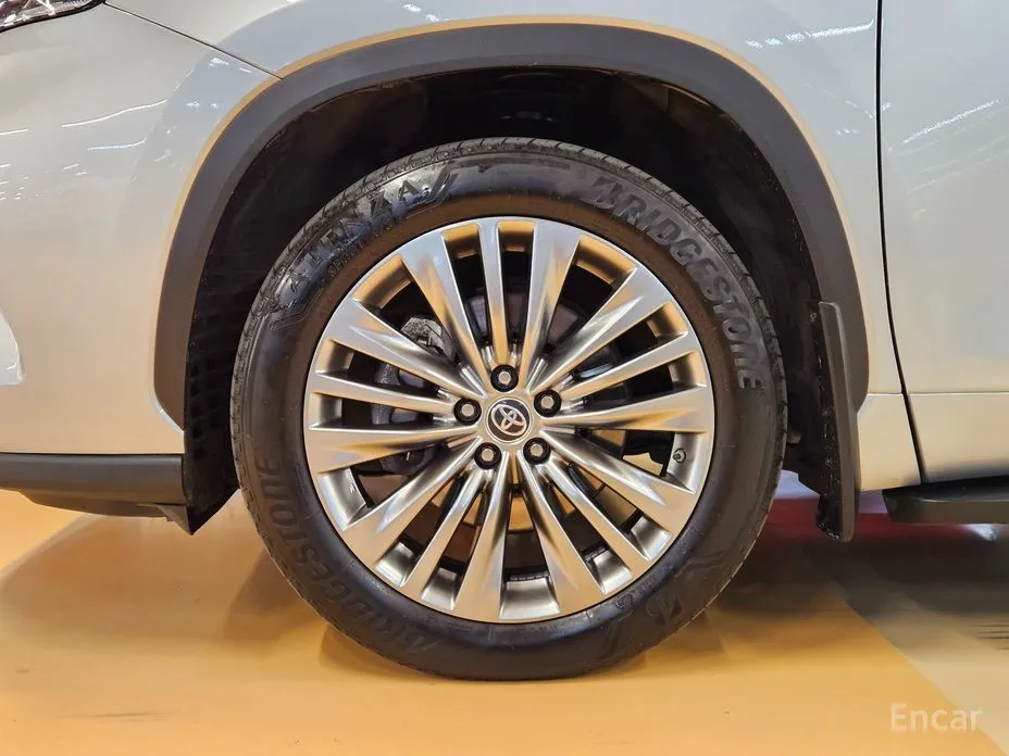Toyota Highlander 2023 2.5 4WD Platimum