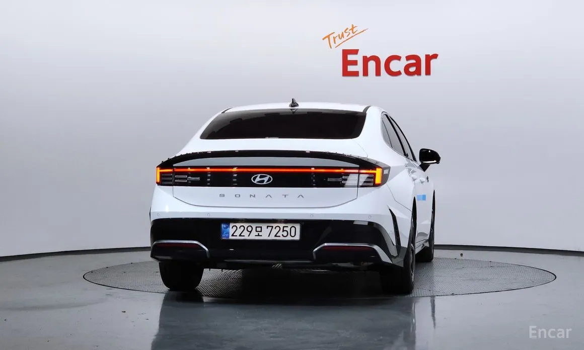 Hyundai Sonata 2023 1.6 Turbo