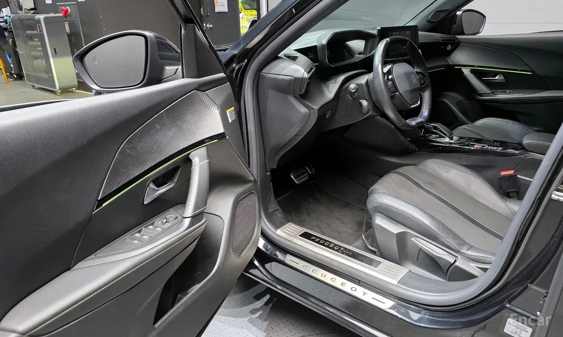 Peugeot 2008 2020 EV GT