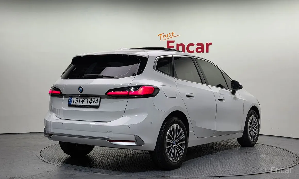 BMW 2 Series 2022 220i Luxury