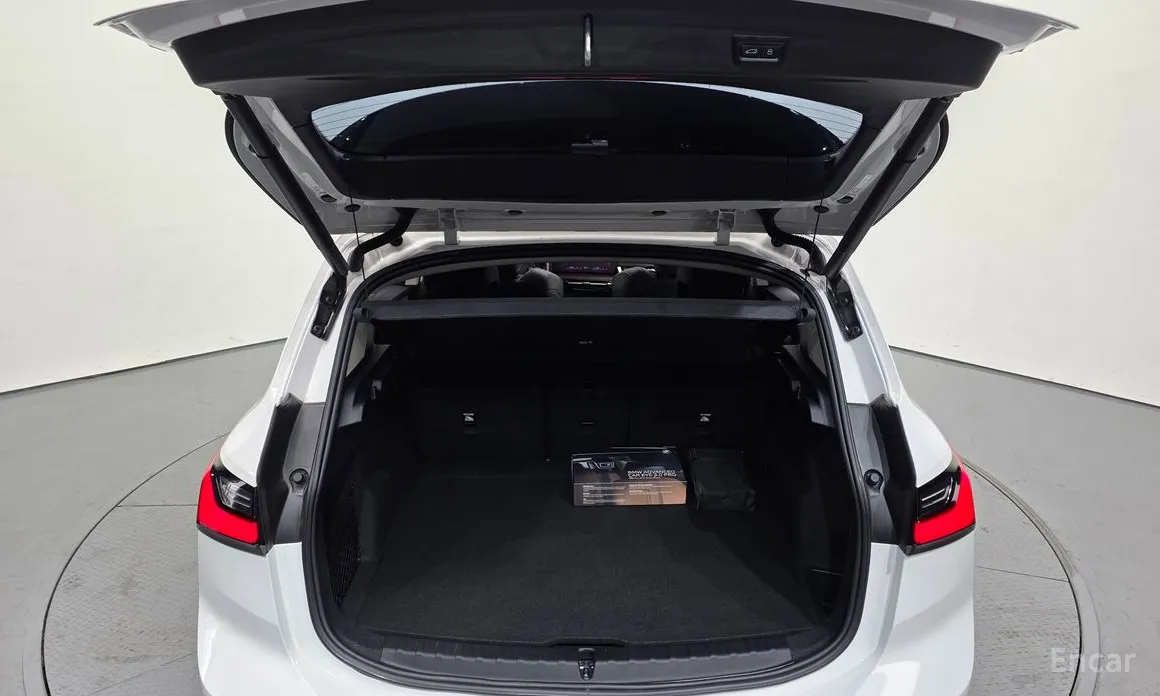 BMW 2 Series 2022 220i Luxury