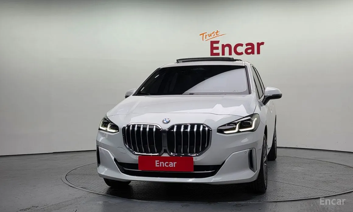 BMW 2 Series 2022 220i Luxury