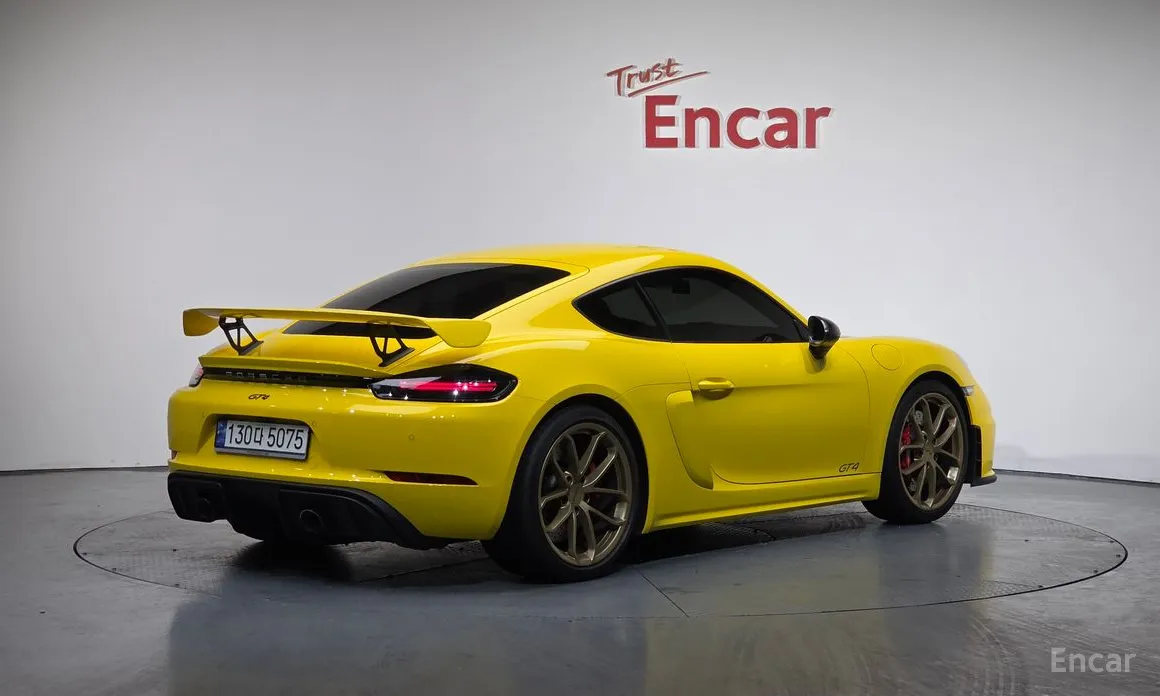 Porsche 718 2016 4.0 GT4