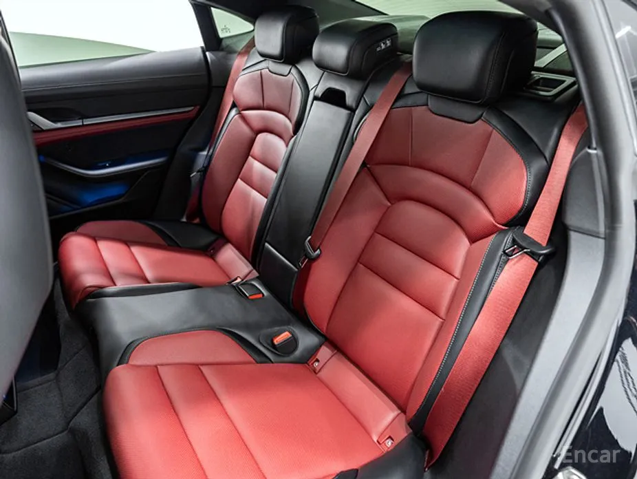 Porsche Taycan 2020 Turbo