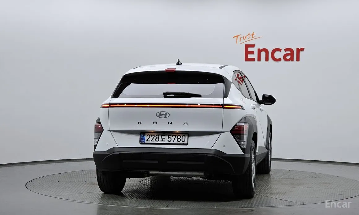 Hyundai Kona 2023 Modern Plus