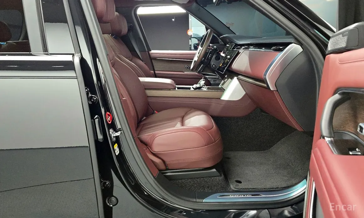 Land Rover Range Rover 2022 P550E AB