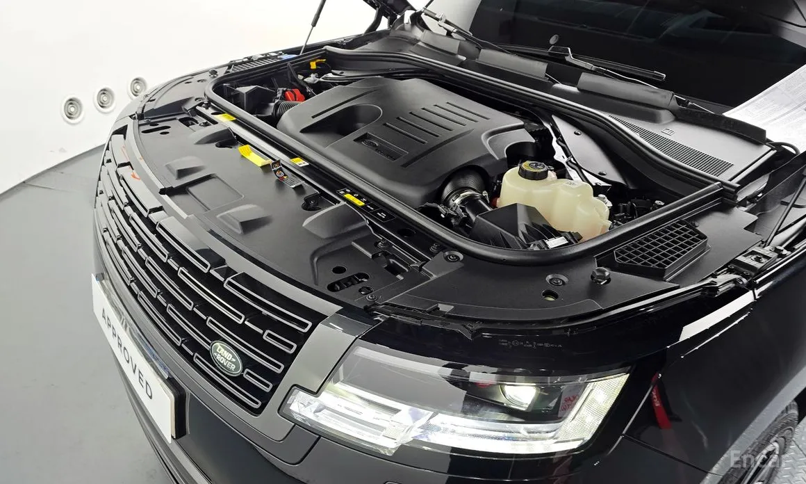 Land Rover Range Rover 2022 P550E AB