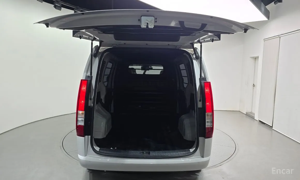 Hyundai Staria 2021 Cargo 3-Seater