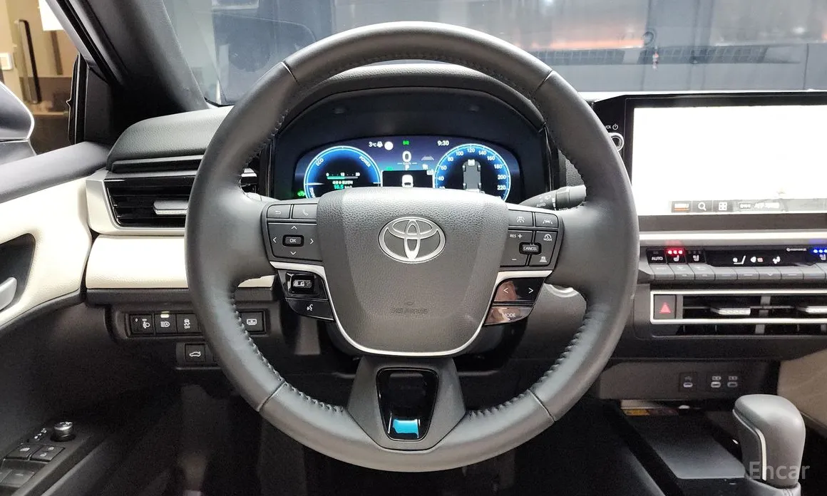 Toyota Camry 2024 2.5 XLE Hybrid
