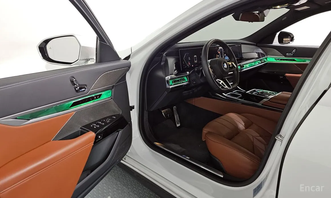 BMW 7 Series 2022 740d xDrive M Sport